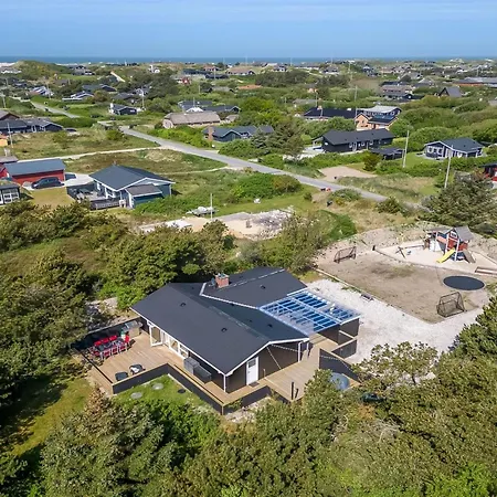 Finne - 800m From The Sea By Interhome *